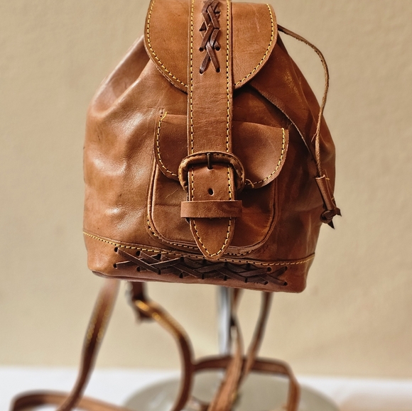 Vintage GENUINE leather backpack - Picture 8 of 12